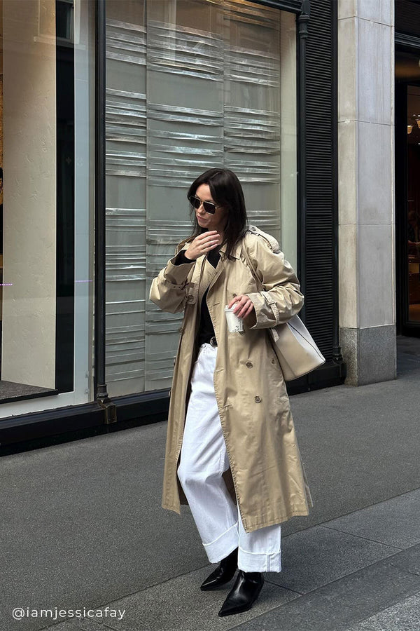 Short trench coat EEVE and Relaxed baggy jeans AYLA